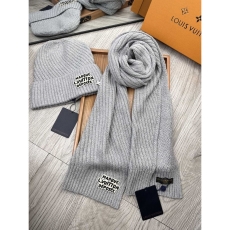 Louis Vuitton Caps Scarfs